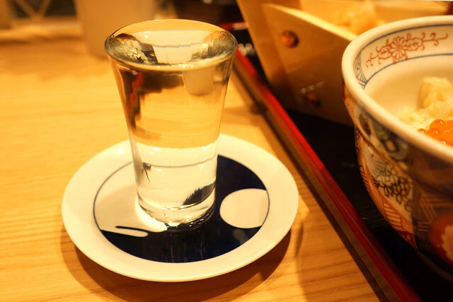 「杉玉 純米（半合）」（395円）