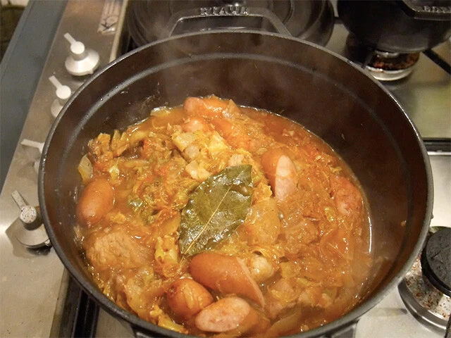 できあがり！　１時間煮込まれクタクタになったビゴス