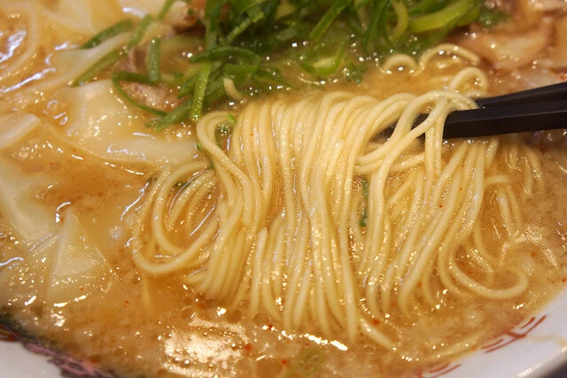 歯切れの良い細麺