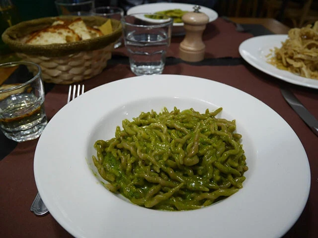 人気レストラン「Ｉｌ　Ｇｅｎｏｖｅｓｅ」のトロフィエのペスト・アッラ・ジェノベーゼ