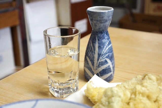 「酒(大関一合)」(300円)