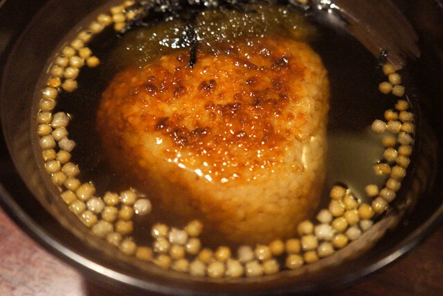 【おでん出汁茶漬け】都会の隠れ家のようなおでん屋で、極上のだしと焼きおにぎりの調和に浸る夜：パリッコ『今週のハマりメシ』第103回