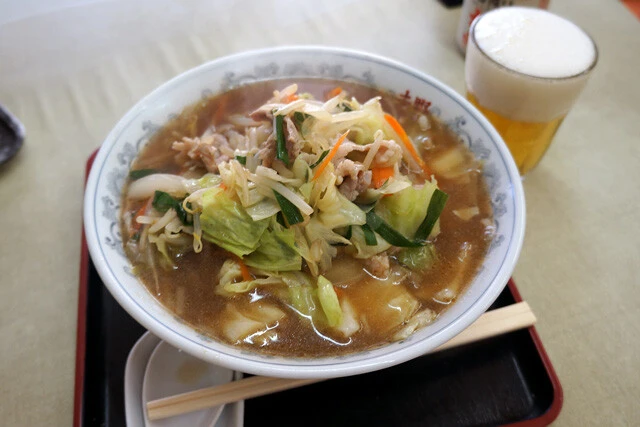 「肉野菜ワンタンメン」(750円)