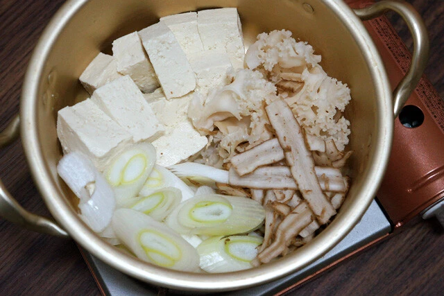 まずはせり以外の食材を