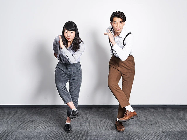 ④そして①～④をもう一度。2回目の③④は、腕はそのまま、足は左右にステップ