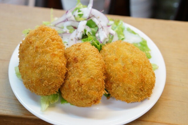  「蔦八」のカレーコロッケ