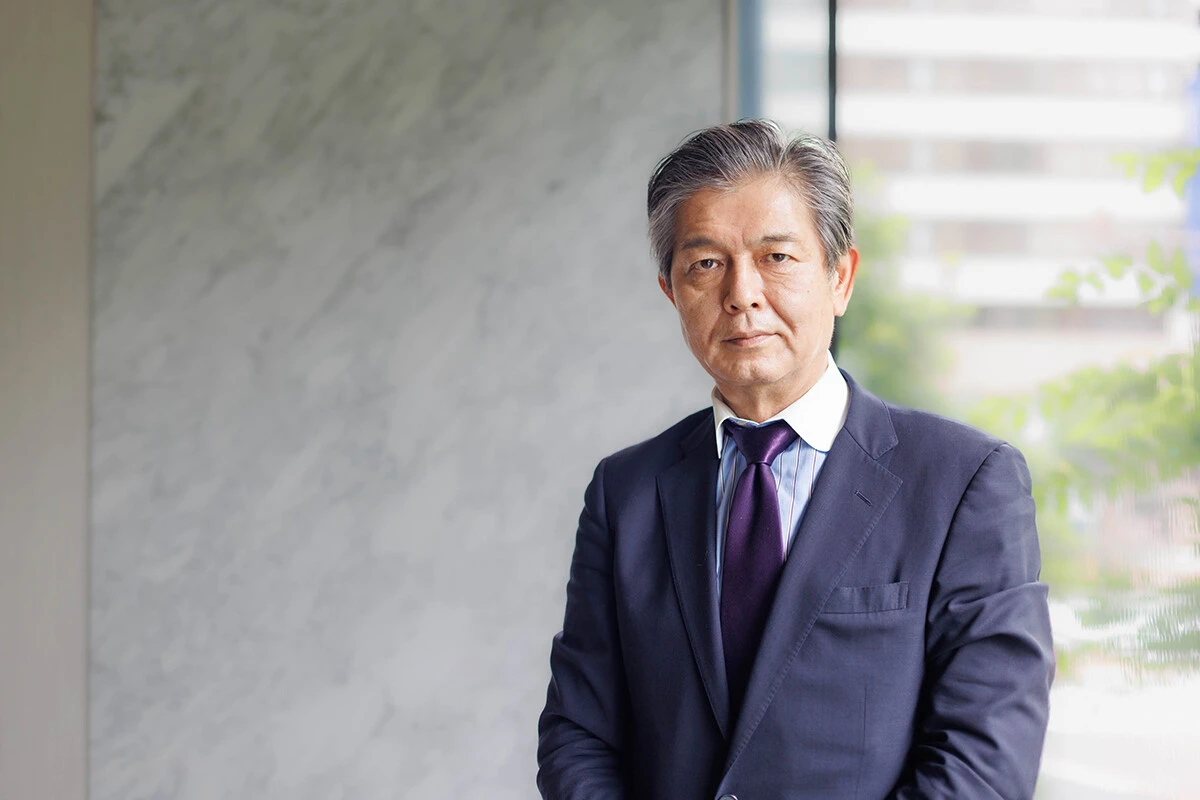 新作『デモクラシー』を上梓した堂場瞬一氏