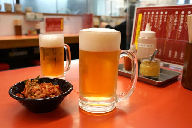 「生ビール(大)」(620円)、「生ビール(小)」(380円)