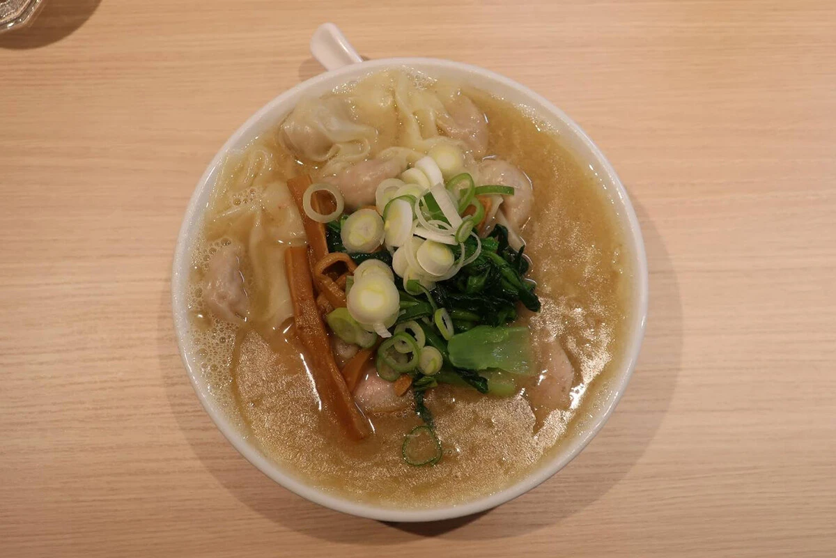 昔ながらのラーメンを最新の技法でアップデートした「ネオクラシック系」が注目を集めてるという