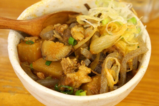 牛すじも野菜もたっぷり