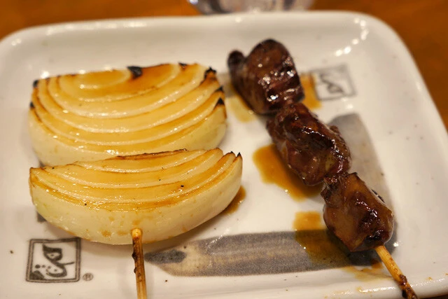 「たまねぎ」（132円）「きも（レバー）」（154円）