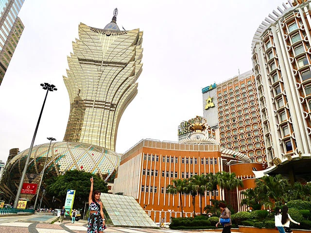 マカオのシンボル的カジノ「リスボア」