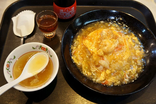 「極王天津飯」（715円）