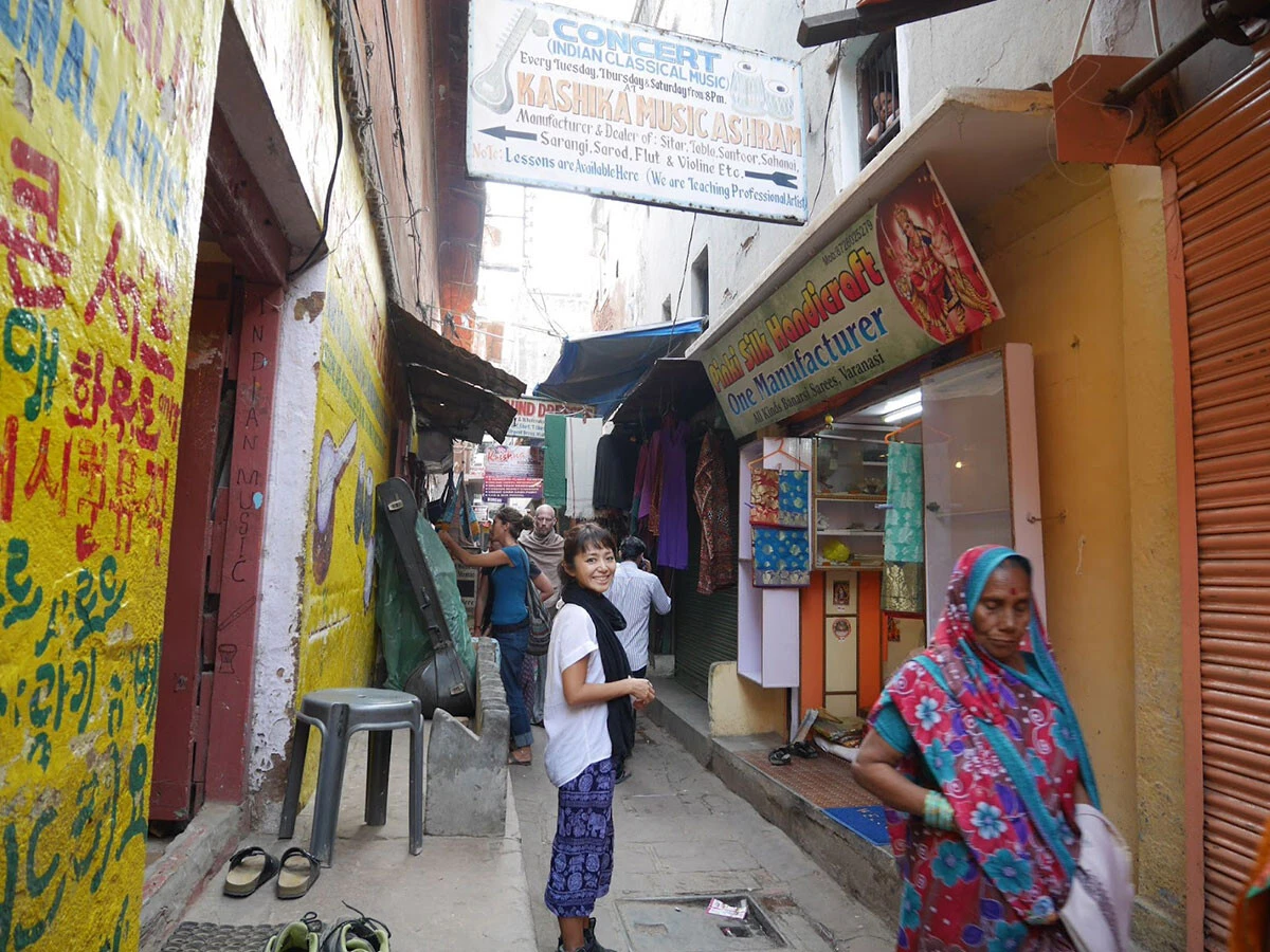 インドのバラナシで宿探し