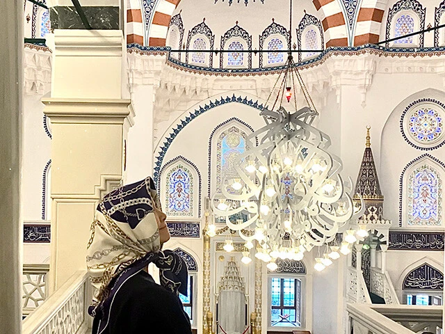モスクの美しさにウットリする私