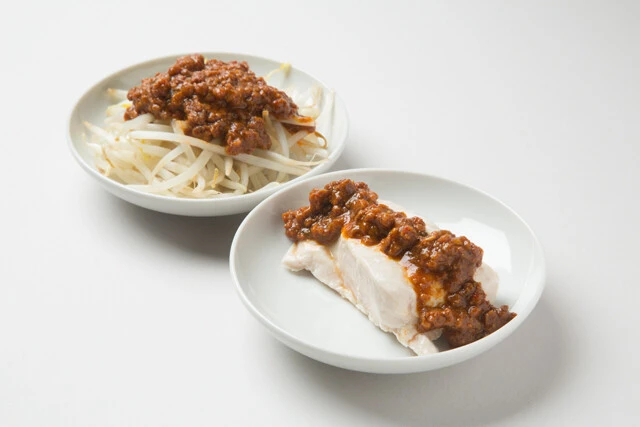 【水曜日】肉みそサラダチキン&もやし(糖質計およそ10.7g)