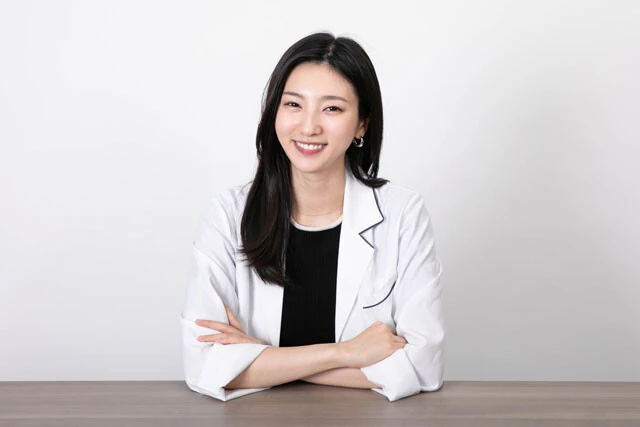 薬剤師・福井セリナ