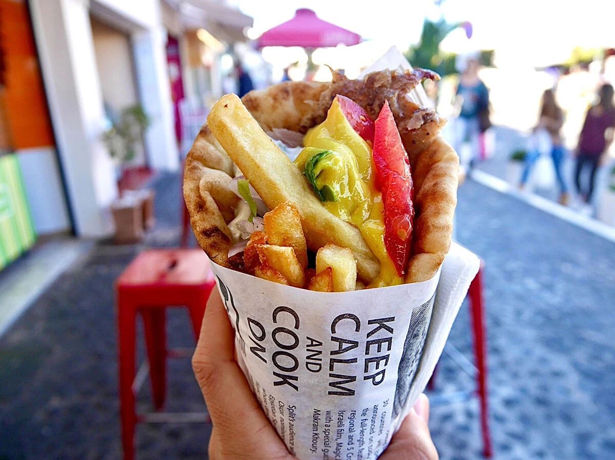 ギリシャのストリートフードといえばギロピタ