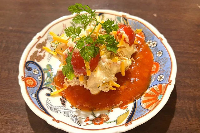 オモウツボで開発中のナポリタンポテトサラダ