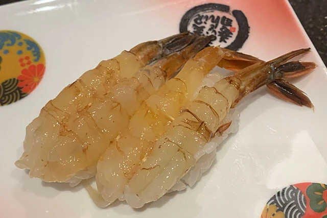 金沢まいもん寿司（石川）がすえび／米川さんいわく「まいもん寿司は漁で最後に取れた（網の上のほうにいて潰されていない）ガスエビを買ってくる。まさに絶品だし現地限定」