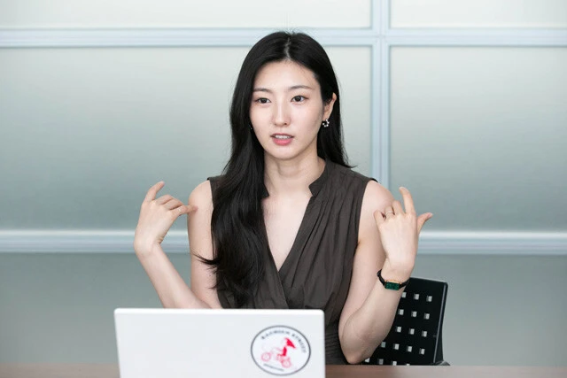 薬剤師・福井セリナが背中のケアについてアドバイス