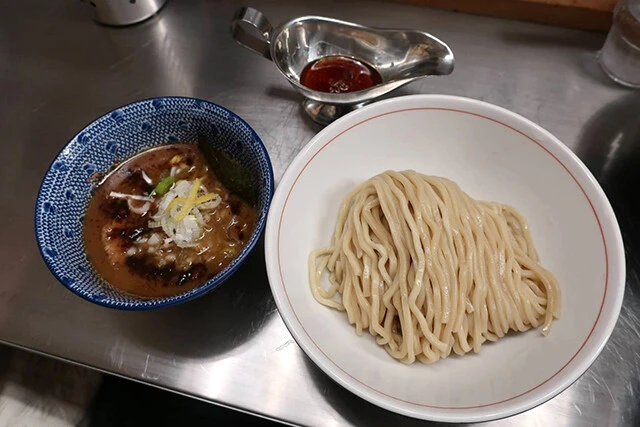 つけ麺 神儺祁の「つけ麺（カレールー付き）」