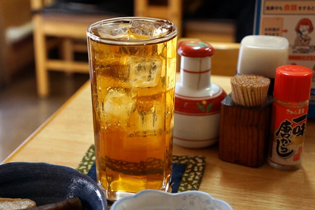 「ウーロンハイ」（420円）