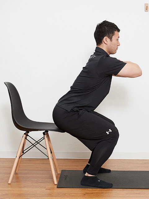 チェアスクワット