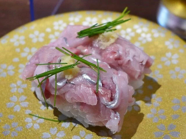 グルメ回転寿司 函太郎（北海道）生にしん／今年豊漁のニシンのオスを丁寧に処理し、鮮度抜群の握りに。「200円くらいで出してきてびっくりした。もっと高く売れよ！（笑）」（米川さん）