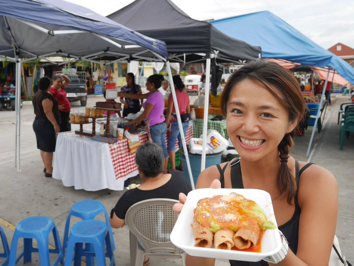 中米危険エリアの見たことがない屋台メシ3選『旅人マリーシャの世界一周紀行』第357回