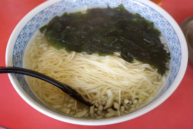 「ワカメタンメン 玉ネギ多め」(600円+70円)