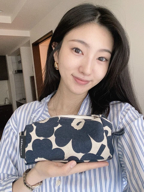 ポーチは好みのデザインのものを使うと愛着が湧きます♡