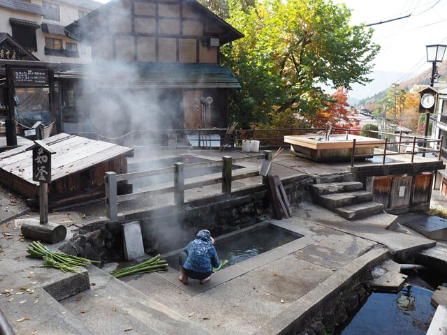 プロが選ぶ【ひとり旅向け温泉地】5選！「湯船は小さいほうが人気です」