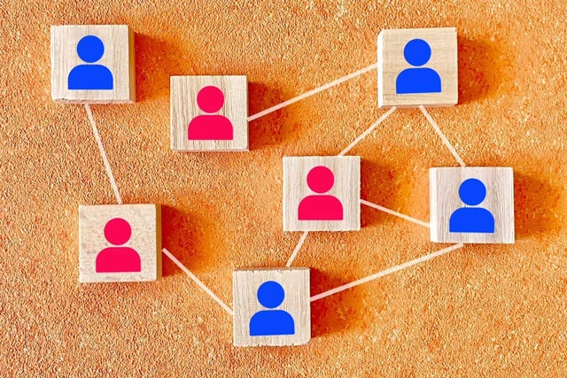 SNSを介したカジュアルな出会いがコロナ禍でさらに増加したことも、梅毒をはじめとする性感染症の流行の背景として指摘されている