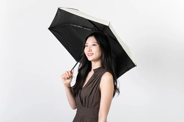 強い日差しで頭痛が起きる!? 暑い日の頭痛対策のポイントを現役薬剤師が解説【健康サディスティック♡】