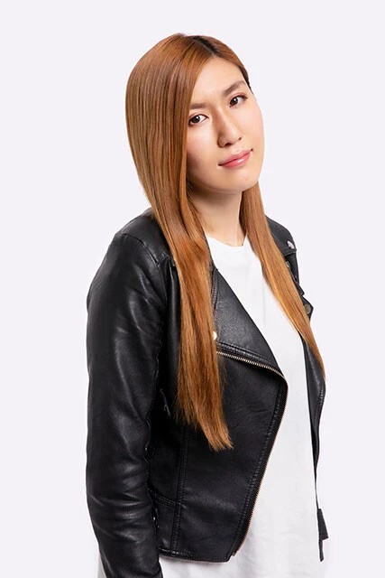 安部紀克との男女コンビ「納言」のメンバー。バラエティなどでは薄幸の大酒飲みのやさぐれキャラクターにも注目が集まっている