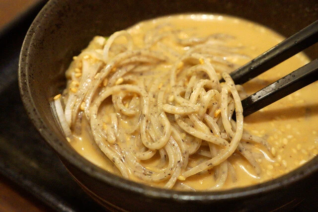 ごまだれ×うまいそばの破壊力