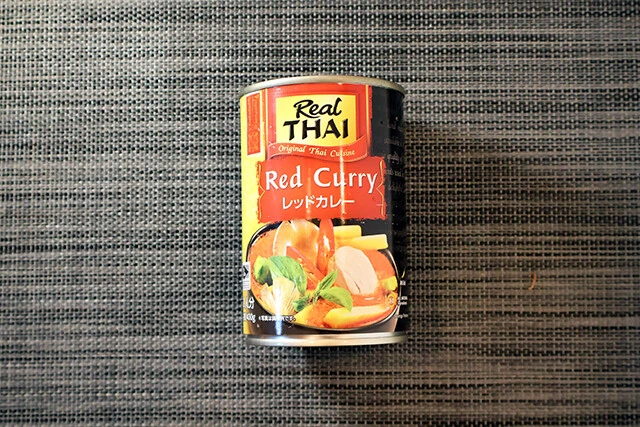 Real THAI　レッドカレー　価格／278円　内容量／400g　オススメ度★★★★☆　どちらもココナツミルクのまろやかさと辛さのバランスが絶妙。レッドにはカボチャ、グリーンにはタケノコがたっぷり入っている。自宅でここまで本場の味を楽しめるとは！