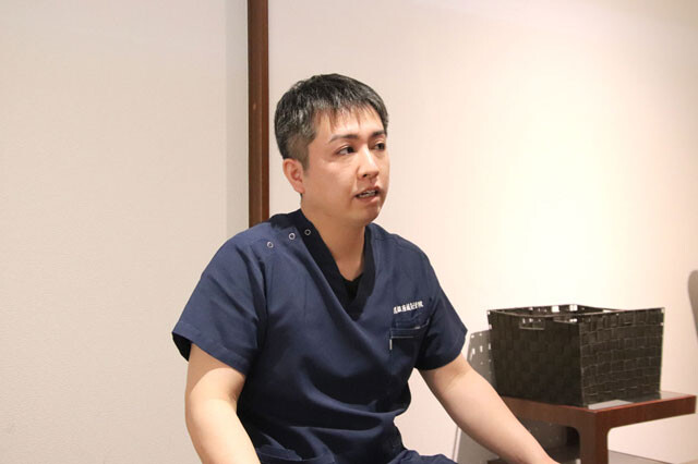 幼少期に鍼灸師を目指していたという天神木実継院長