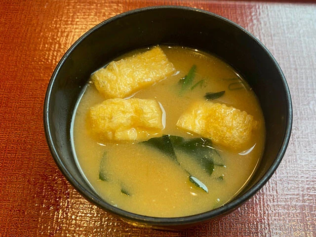 みそ汁(100円)