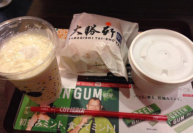 ロッテリア「つけ麺バーガー」2014年