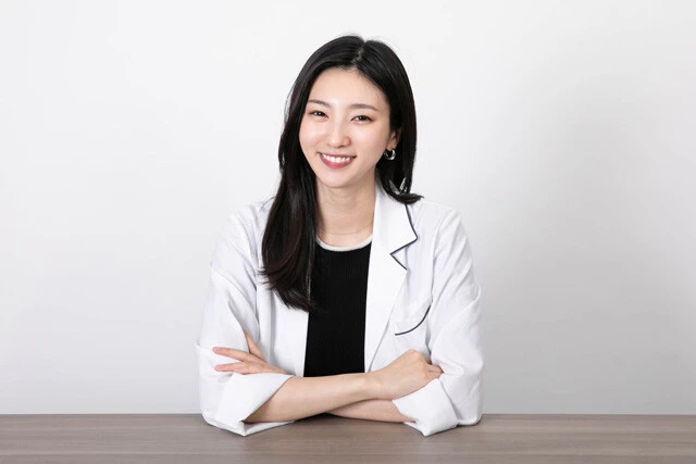 薬剤師・福井セリナ