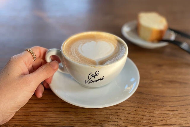 自分で作ったカフェラテはまだまだ未熟だけど美味しい