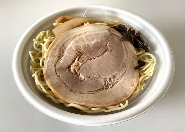 第10位　濃厚豚骨ラーメン／ローソン（559円）