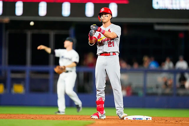 【ペッパーミル・ パフォーマンス】WBCで日本代表のラーズ・ヌートバー選手がヒットを打ったときなどにするパフォーマンス。「身を粉にして働く」という意味がある