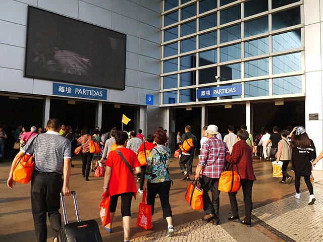 マカオ側の国境「関閘」