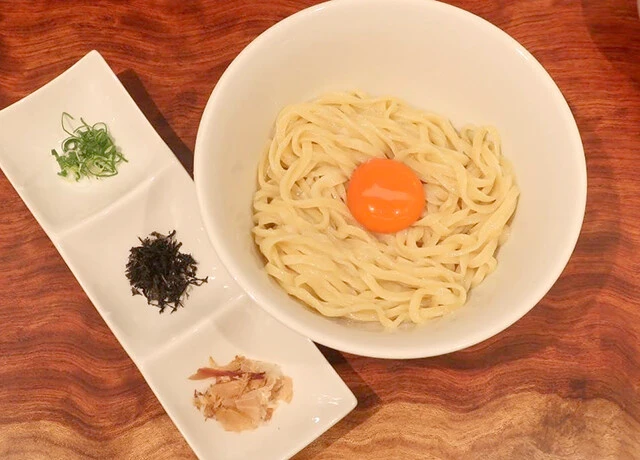 暑い夏に人気の冷やしラーメン。最新のトレンドは？
