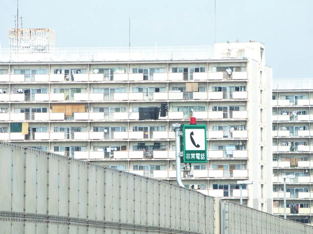 幹線道路沿いに住む人は鼻くそができやすい