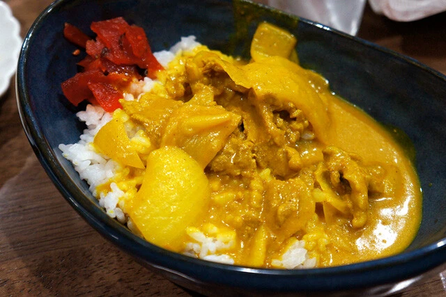 【カレーライス】堀切菖蒲園の名酒場で出会った「幸福の黄色いカレーライス」：パリッコ『今週のハマりメシ』第122回