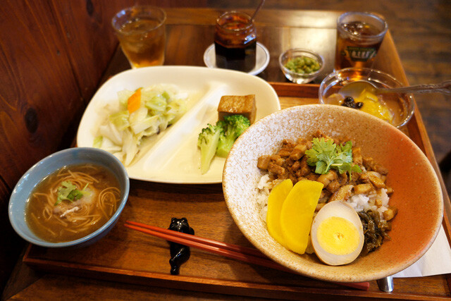 「滷肉飯セット」  